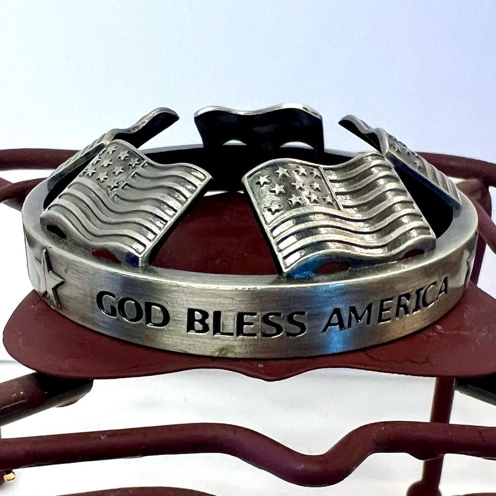 Yankee Candle God Bless America Illuma-Lid Jar Topper American Flag Retired
